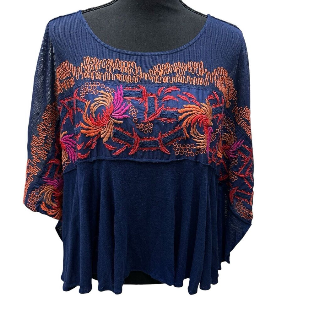 Free People Size Medium Beautiful Bold Embroidered Love Letter Top Tee